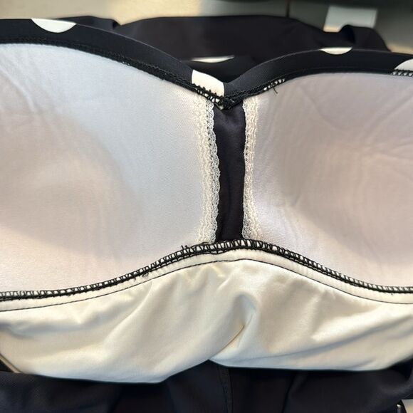 La Blanca Black White Polka Dot One Piece Swimsuit Ruched Retro Style Beach - Picture 16 of 16